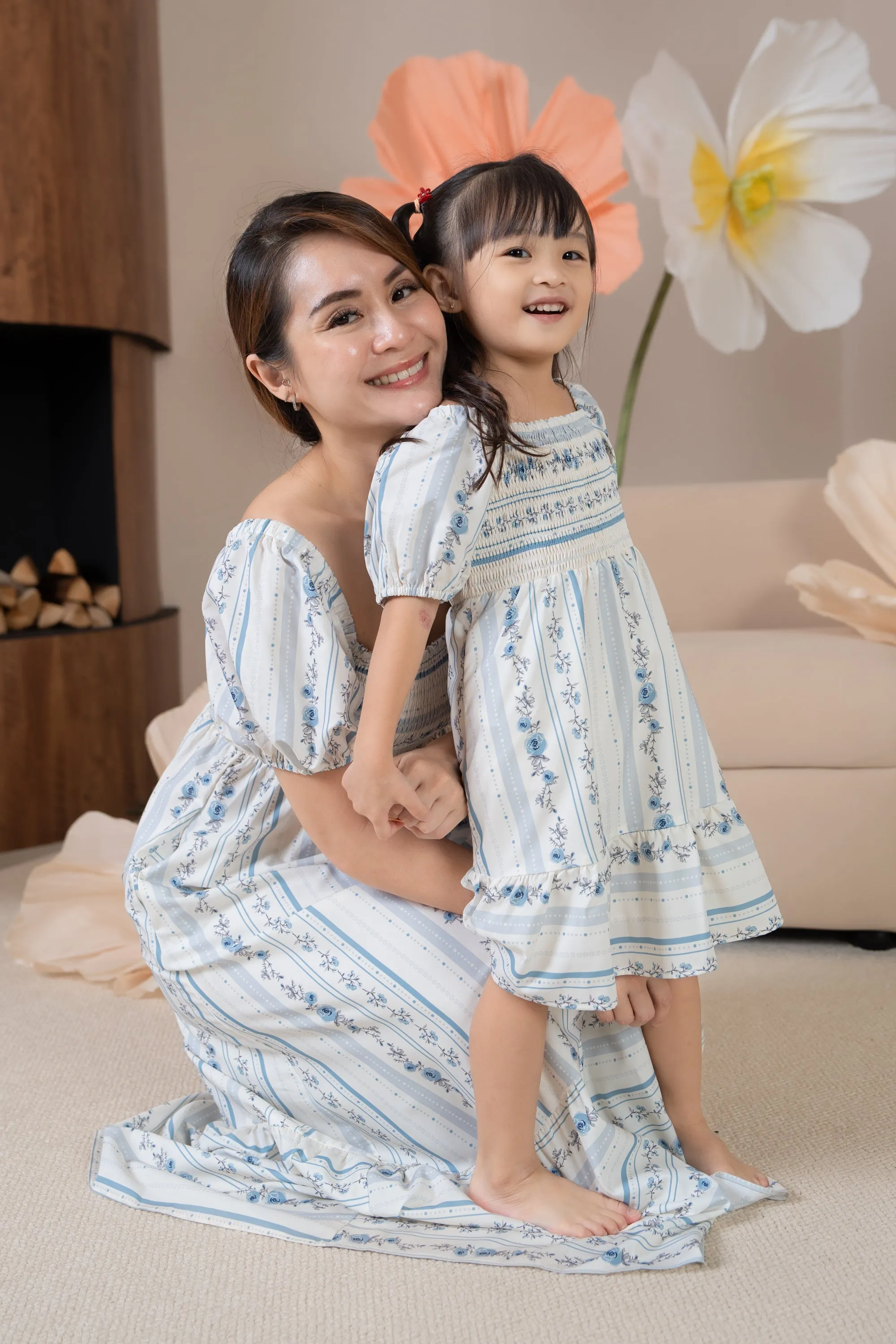 Mini Diana Pouf Sleeves Smocked Drophem Dress in Vintage Blue (Kids)