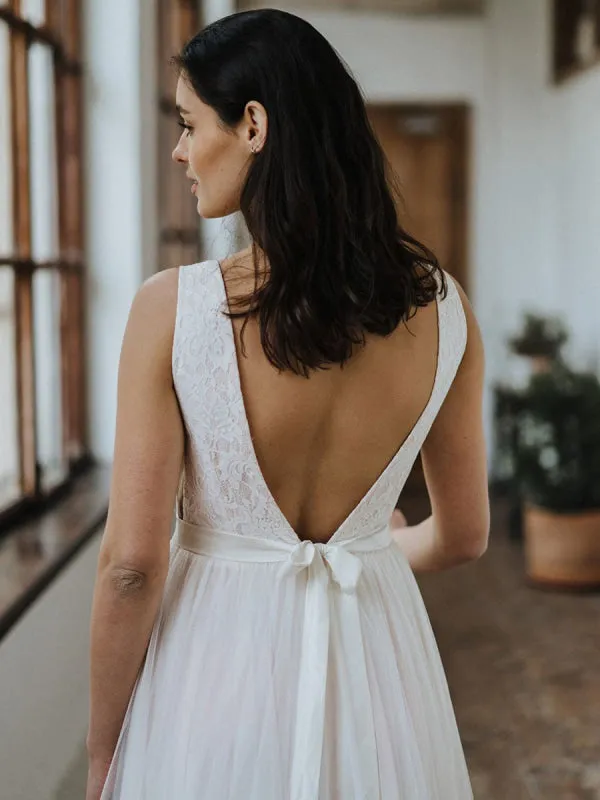 Simple Wedding Dress Backless Bridal Gowns Chiffon V-Neck A-Line Bridal Dresses