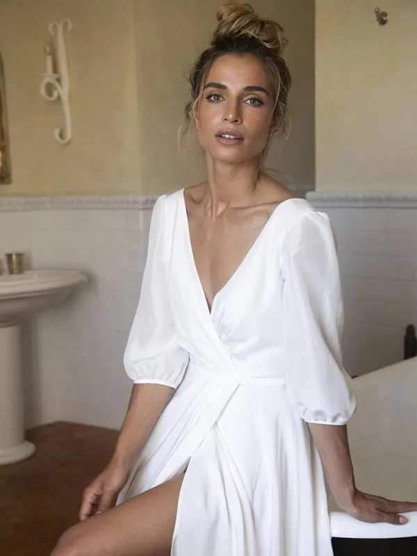 White Wedding Dresses With Train A Line Floor Length 3/4 Length Sleeves Pleated V Neck Bridal Dresses
